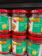 6 Pack Lee Kum Kee Chili Garlic Sauce 8 oz Glass Jars Medium Hot Asian Cuisine