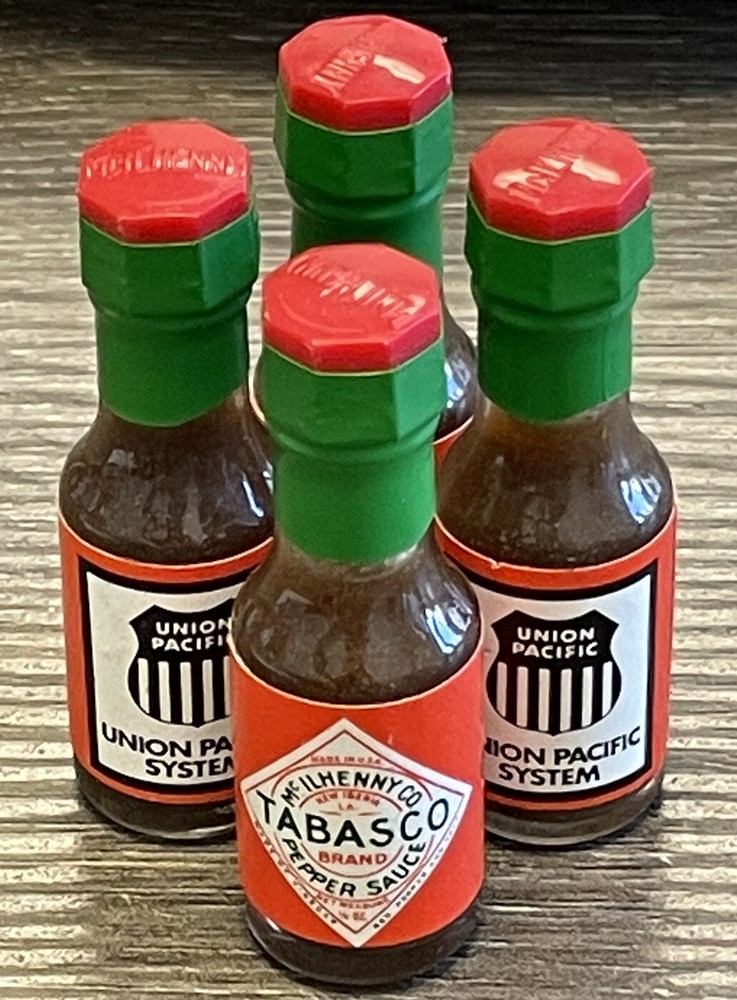 TABASCO~UNION PACIFIC~Pepper Sauce~Minis Glass~Travel Gift Bottles 4Pack Sealed